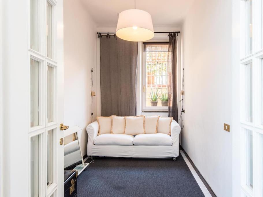 Luxury Spanish Steps Terrace Apartment *