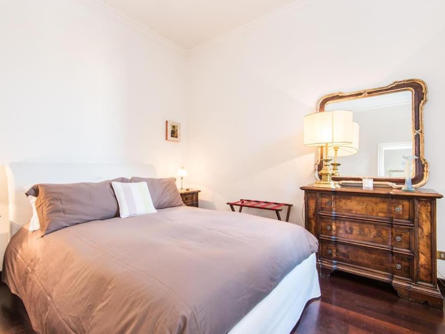 Luxury Spanish Steps Terrace Apartment *